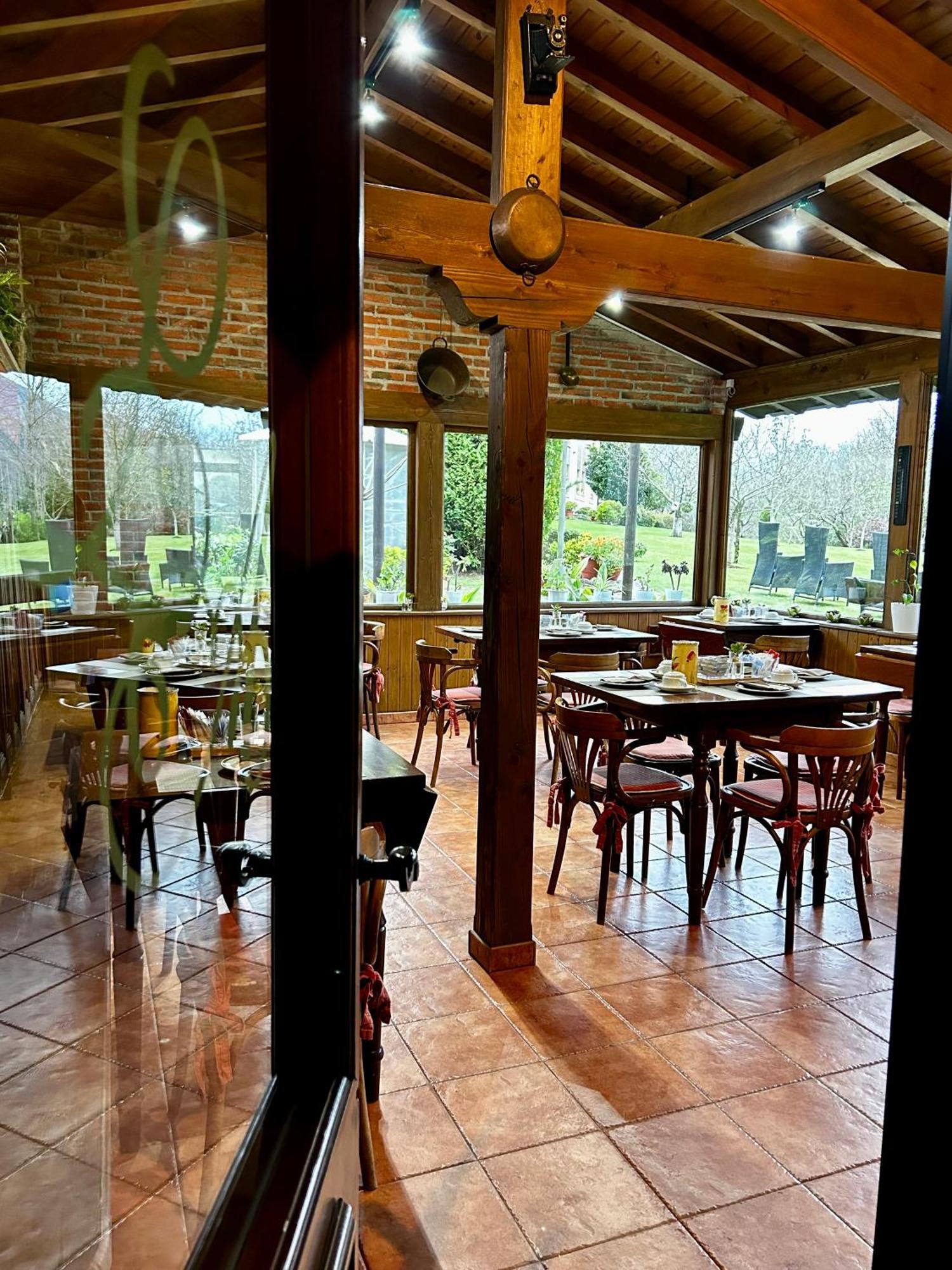 Apartamentos Rurales L'Arquera Llanes Buitenkant foto