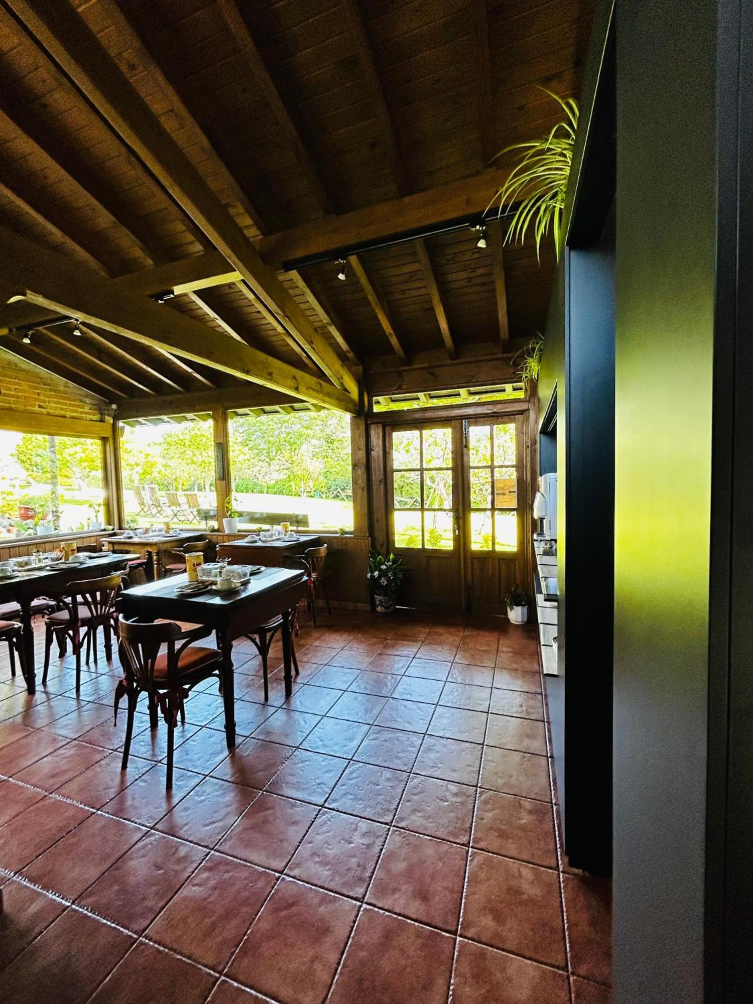 Apartamentos Rurales L'Arquera Llanes Buitenkant foto