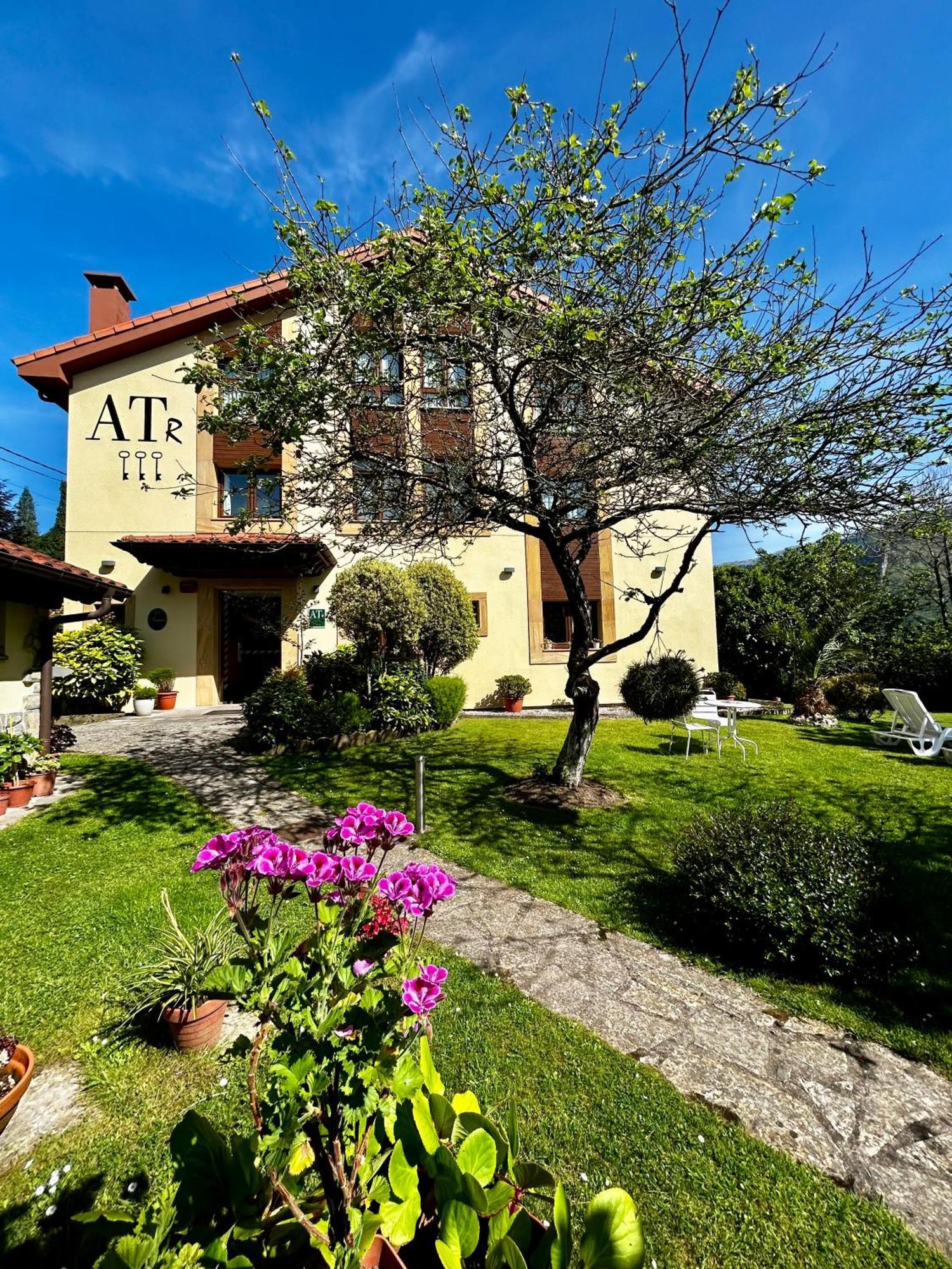 Apartamentos Rurales L'Arquera Llanes Buitenkant foto