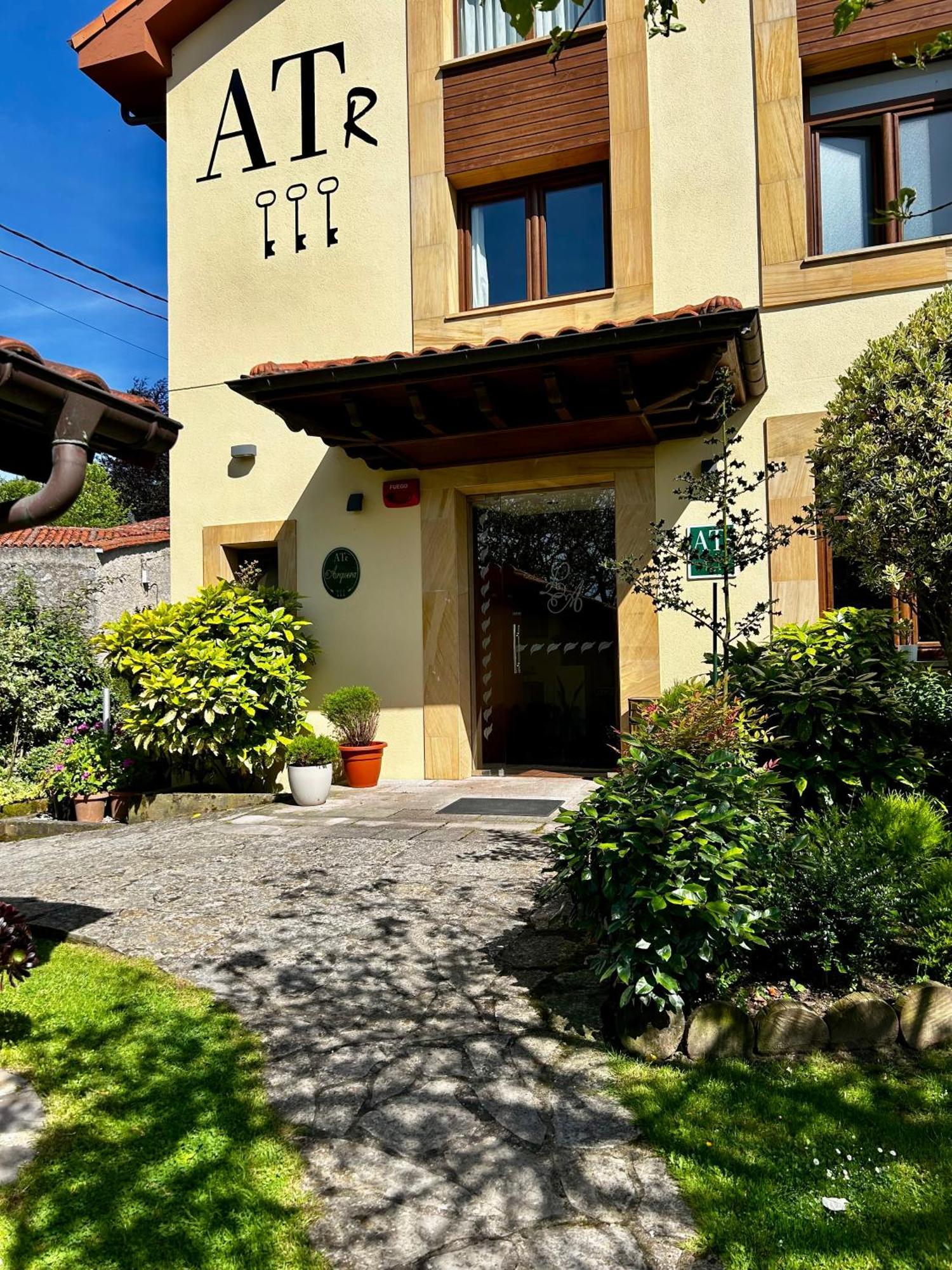 Apartamentos Rurales L'Arquera Llanes Buitenkant foto