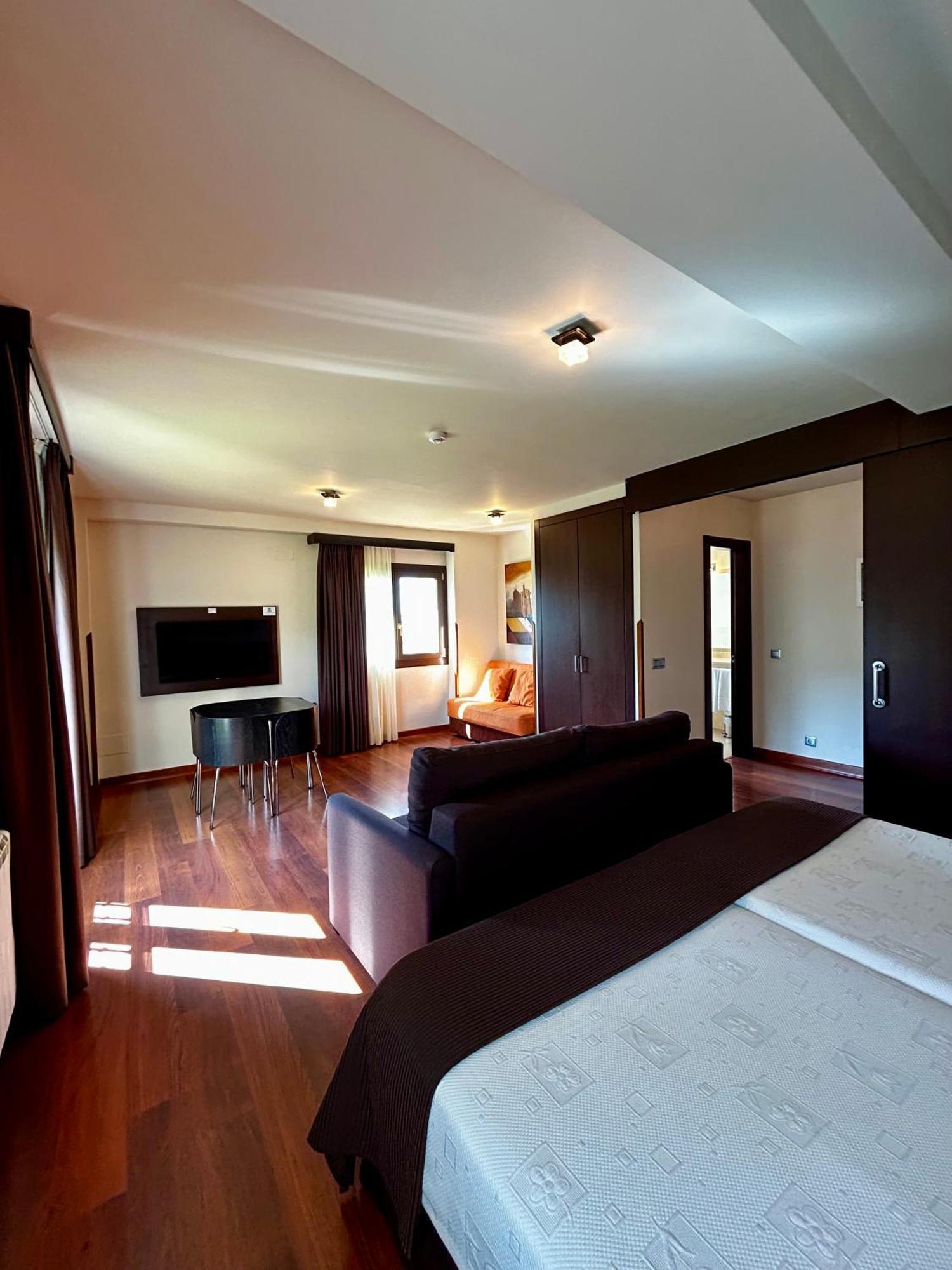 Apartamentos Rurales L'Arquera Llanes Buitenkant foto